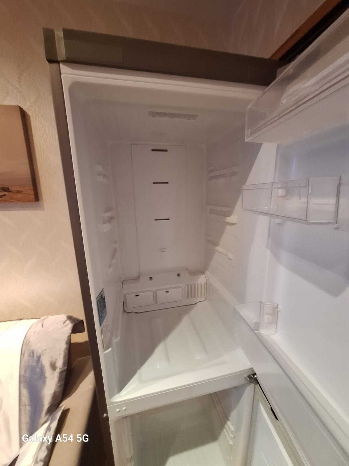 Lodówka Samsung No Frost. Super stan, jak nowa.