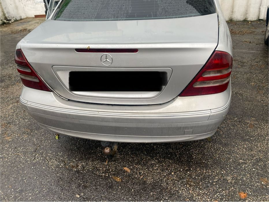Para-choques tras Mercedes w203