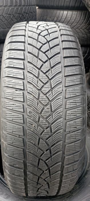 Goodyear 225 55 r17 4шт 2шт шини зимові б'у резина з Європи
