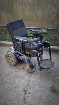 Електричний інвалідний візок.