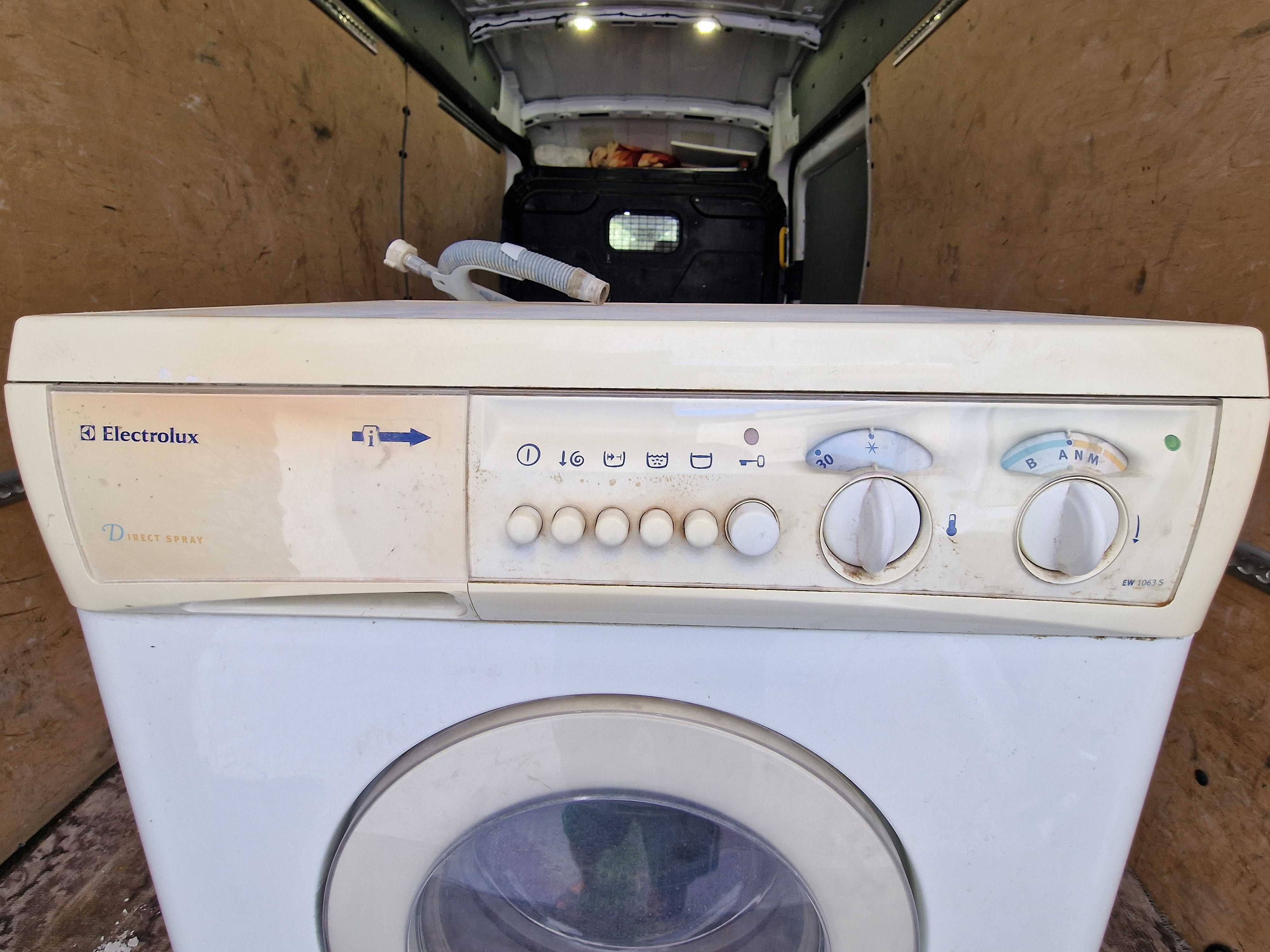 Пральна машина Electrolux model - EW1063S в робочому стані, не іржава.