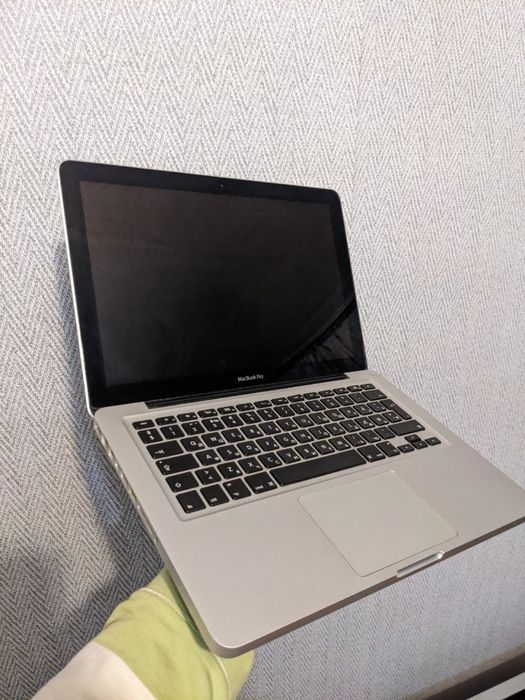 Продам Apple MacBook Pro 13"