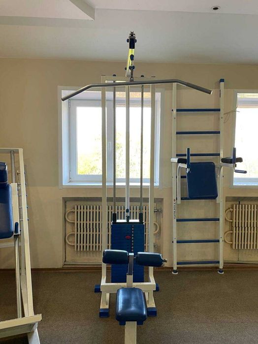 Тренажери для спортивної зали