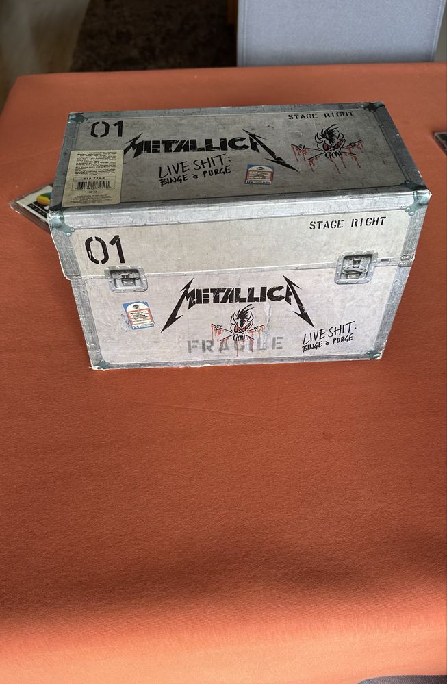 VHS do Metallica – Live Shit: Binge & Purge (cerca de 1993)