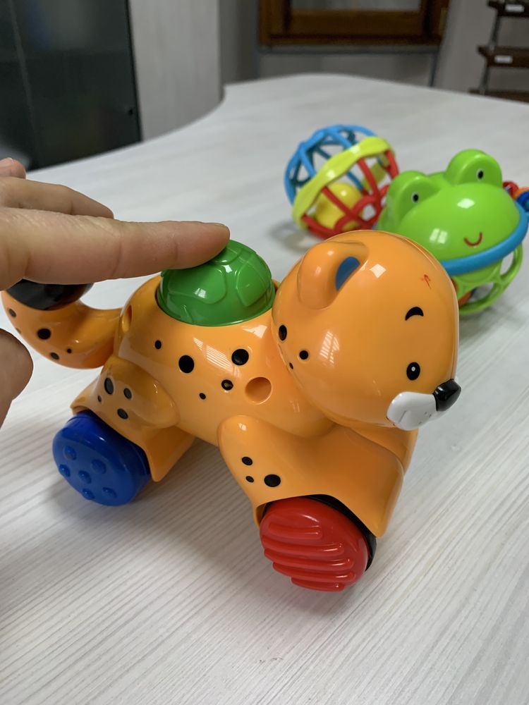 Тигрик-каталка Fisher Price