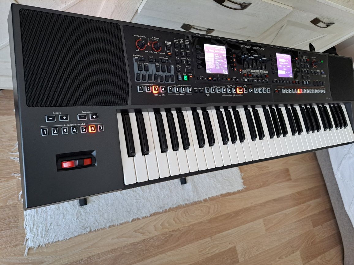 Keyboard Aranżer Roland EA7 w bdb stanie.