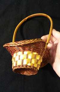Плетеная корзинка с натуральной соломы