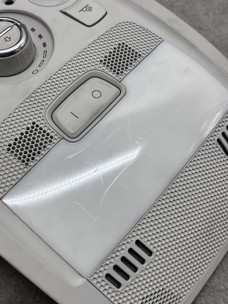 Audi a4 b8 lampka sufitu szyberdach