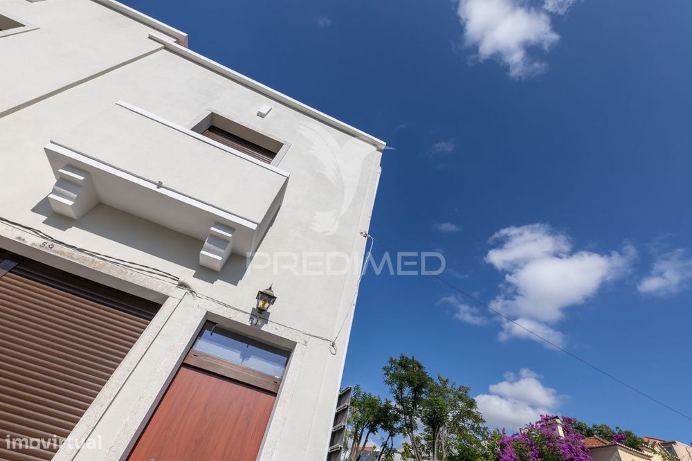 Moradia nova T4 equipada, jardim 500m2