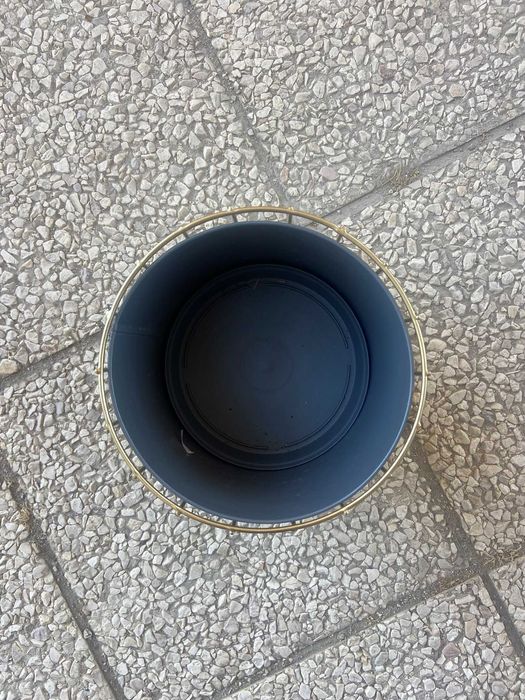 Conjunto Vaso Metálico