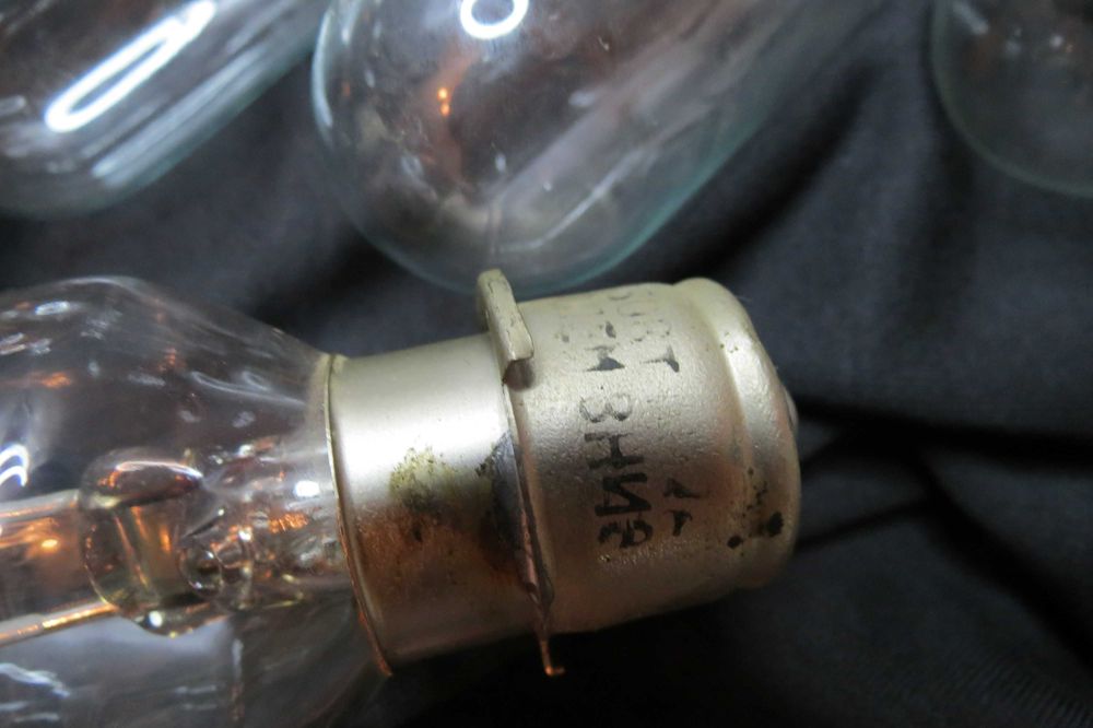 Лампочки старые большие СССР цена за все