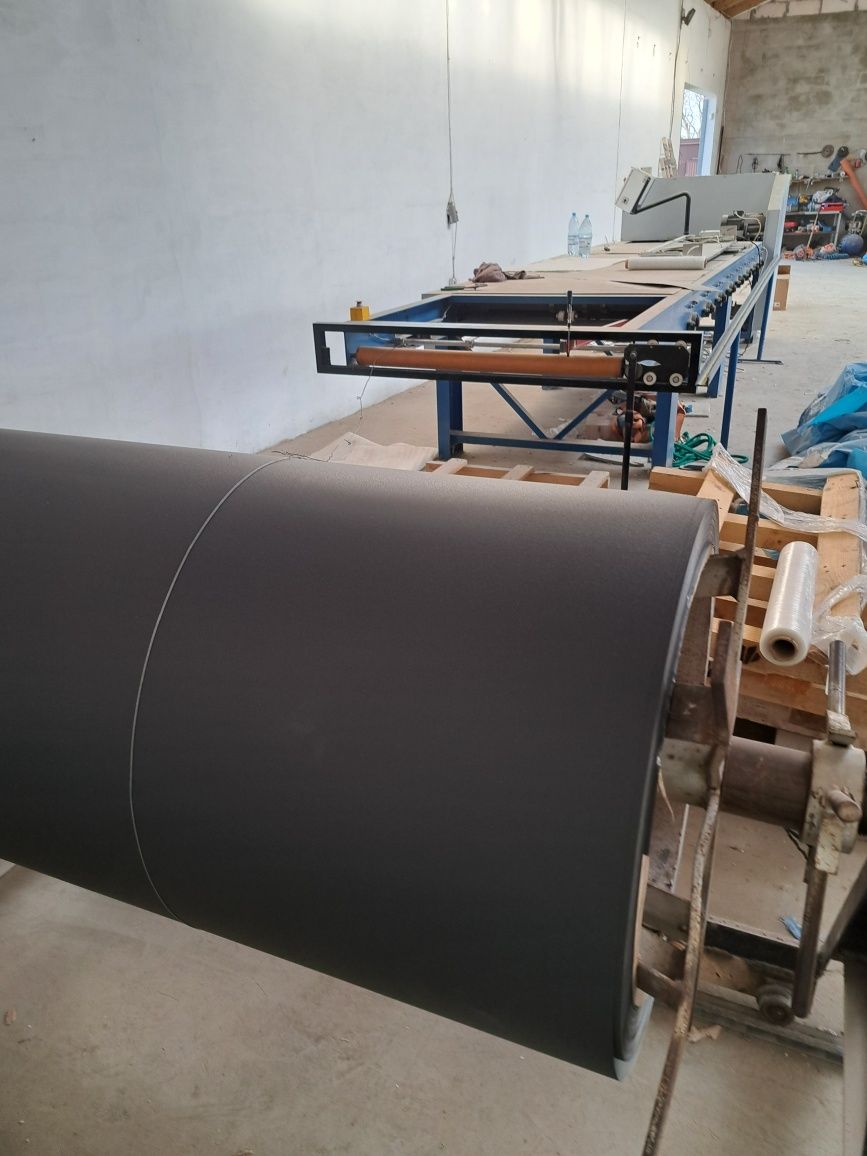 Dwie Linnie produkcyjne blachy trapezowej T 18 i T7