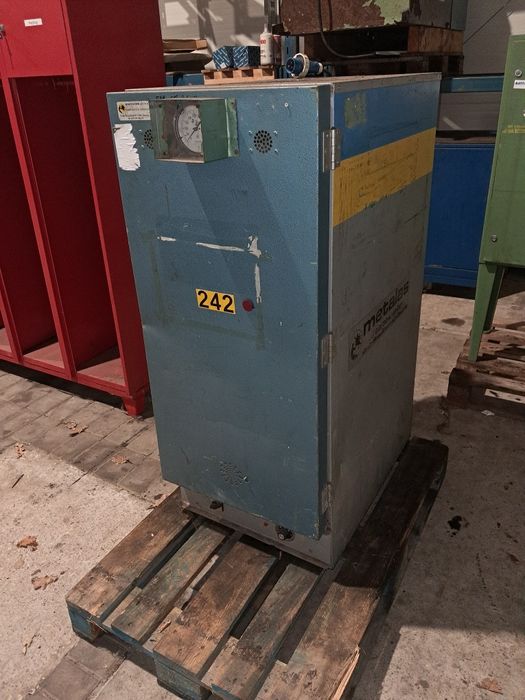 Piec do wygrzewania elektrod hartowania 230 V 300 st. Metalas angielsk