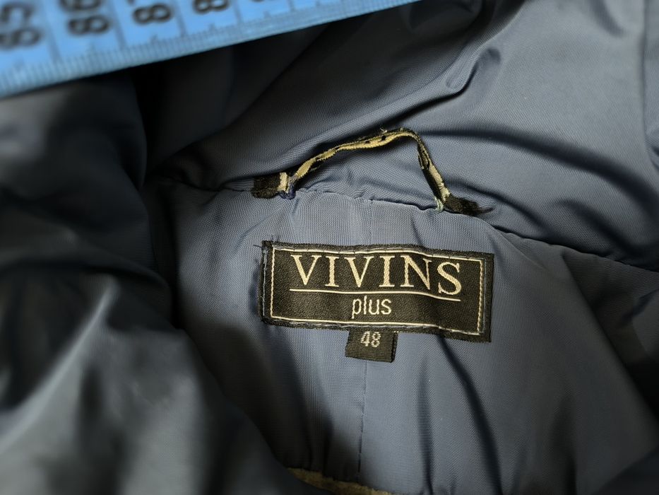 Зимова куртка на дівчинку підлітка