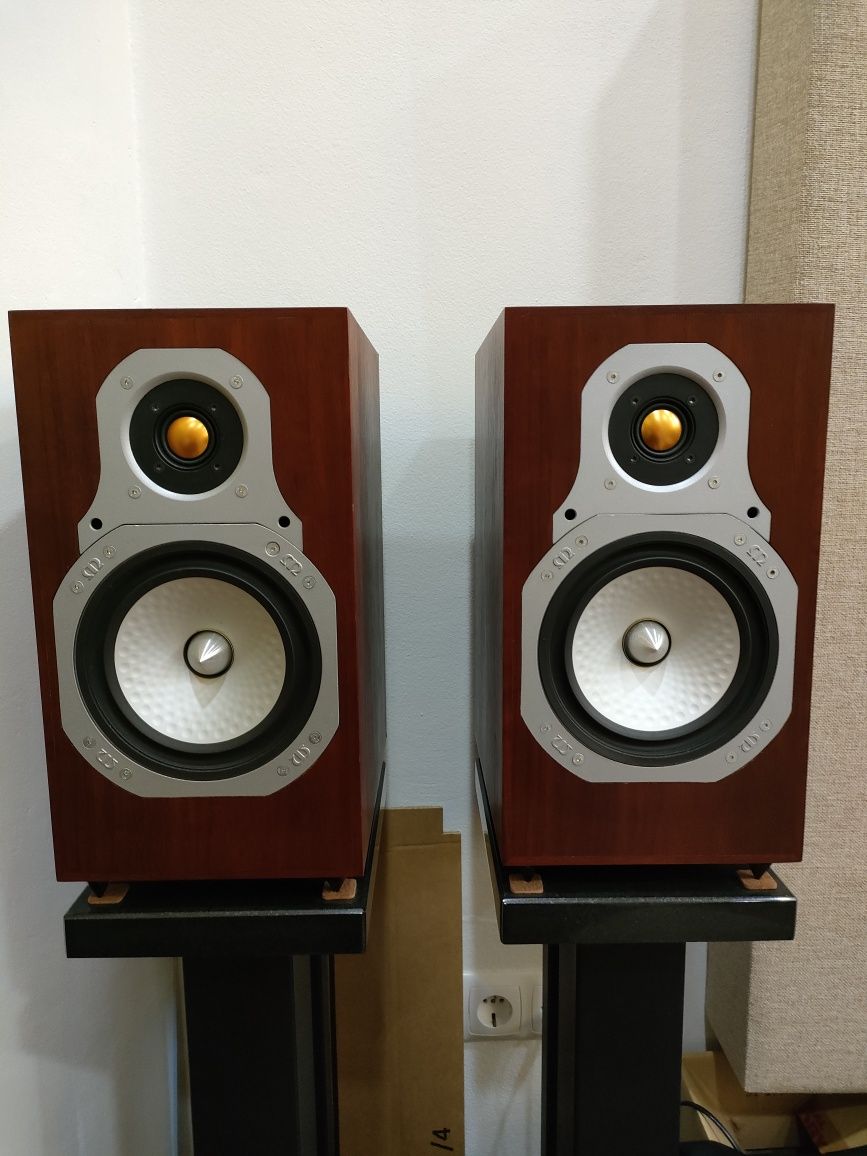 Colunas Monitor Audio Gold Ref 10