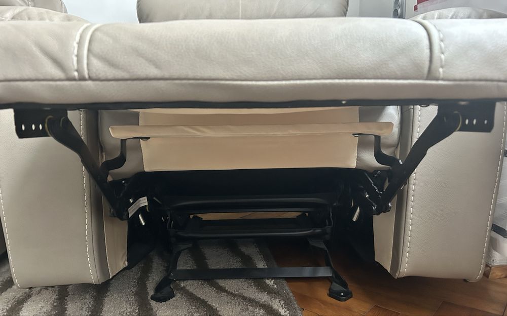 Sofa i dwa fotele z funkcją relax