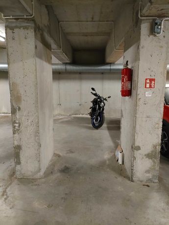 miejsce postojowe motocyklowe garaż Czechowice-Dziedzice