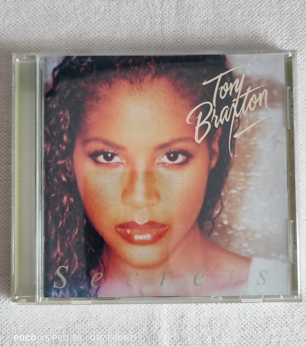 Toni Braxton "Secrets"