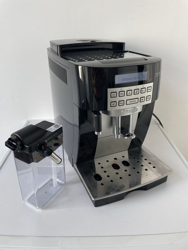 Кофемашина Delonghi ECAM 22.366.B MagnificaS Cappuccino молочник новый