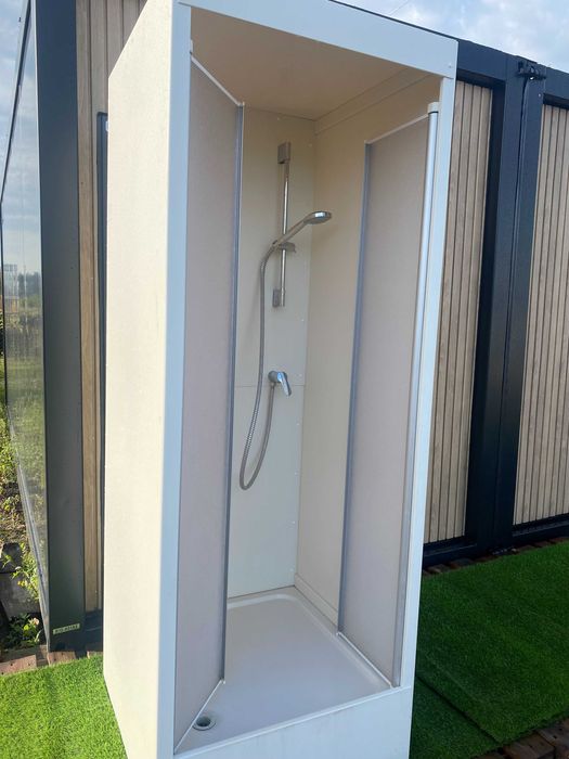 prysznic do kontenera