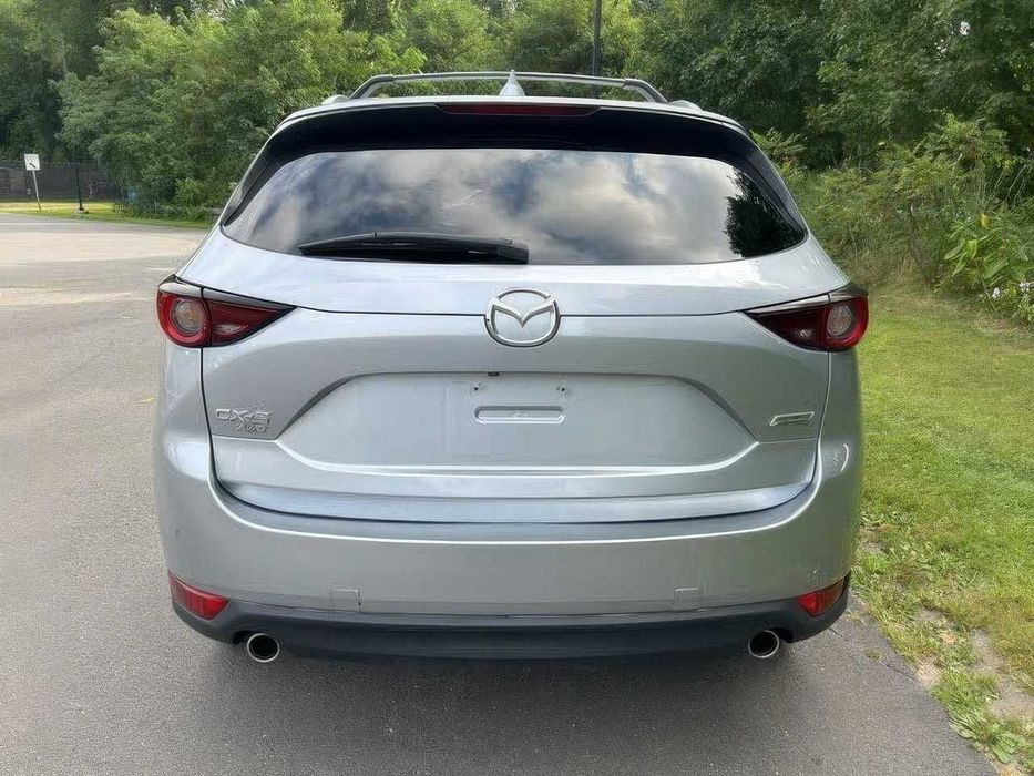 Mazda CX-5 Touring      2018