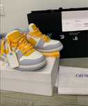 Off white брал новыме в ориг магази который в центре