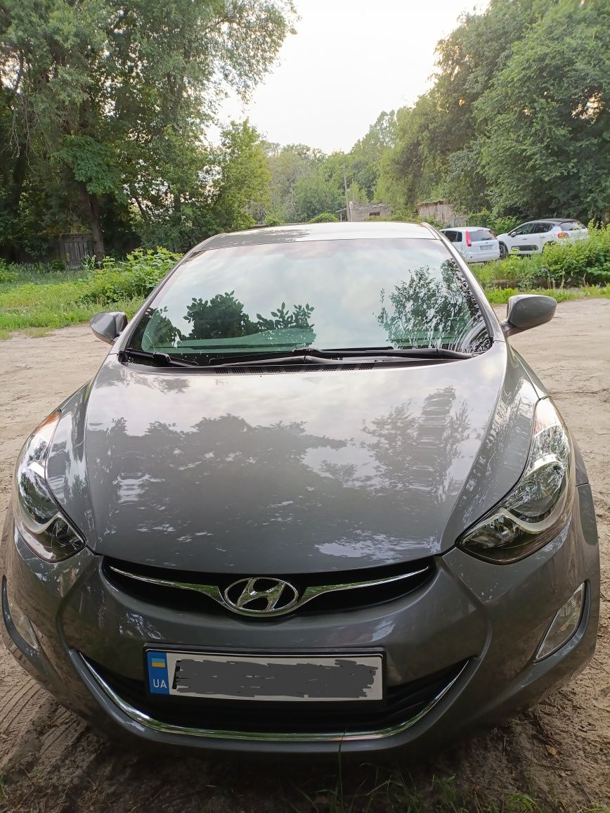 Hyundai Elantra 2011