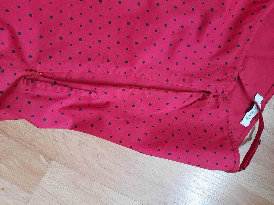 sukienka czerwona kropki ramiączka