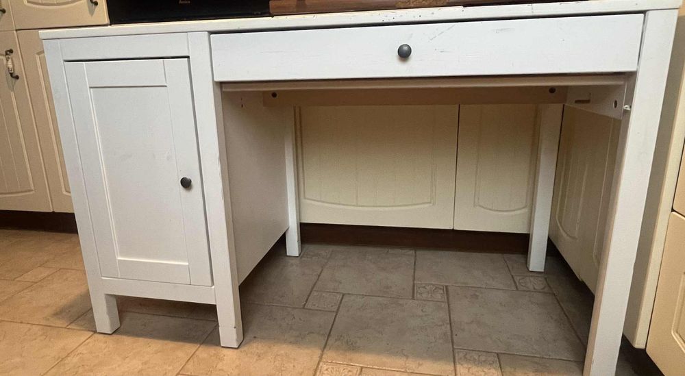 Biurko IKEA Hemnes