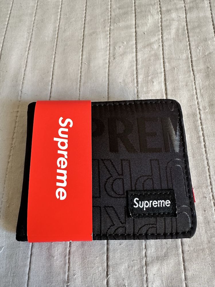 Carteira supreme preta