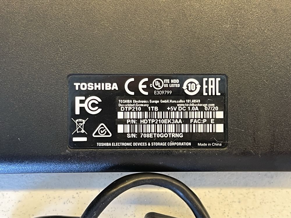 Жесткий диск жорсткий диск Toshiba 1TB накопитель