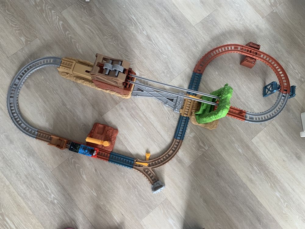 Mattel Thomas&friends железная дорога Томас « Побег со свалки»