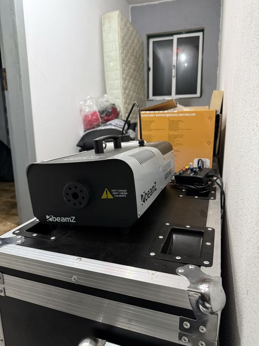 Maquina de fumo BEAMZ 1200W