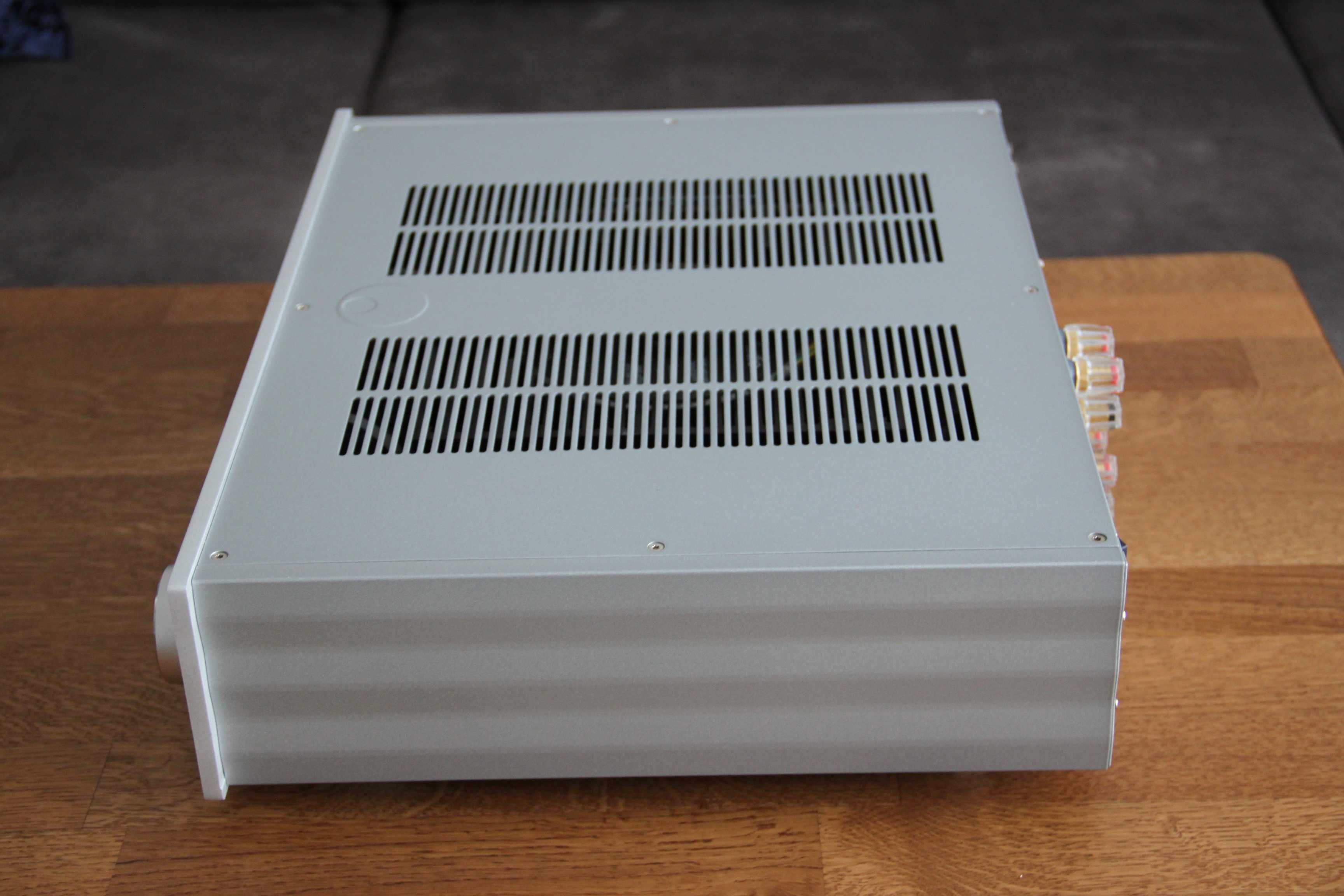 Wzmacniacz Cambridge Audio AZUR 840A v2