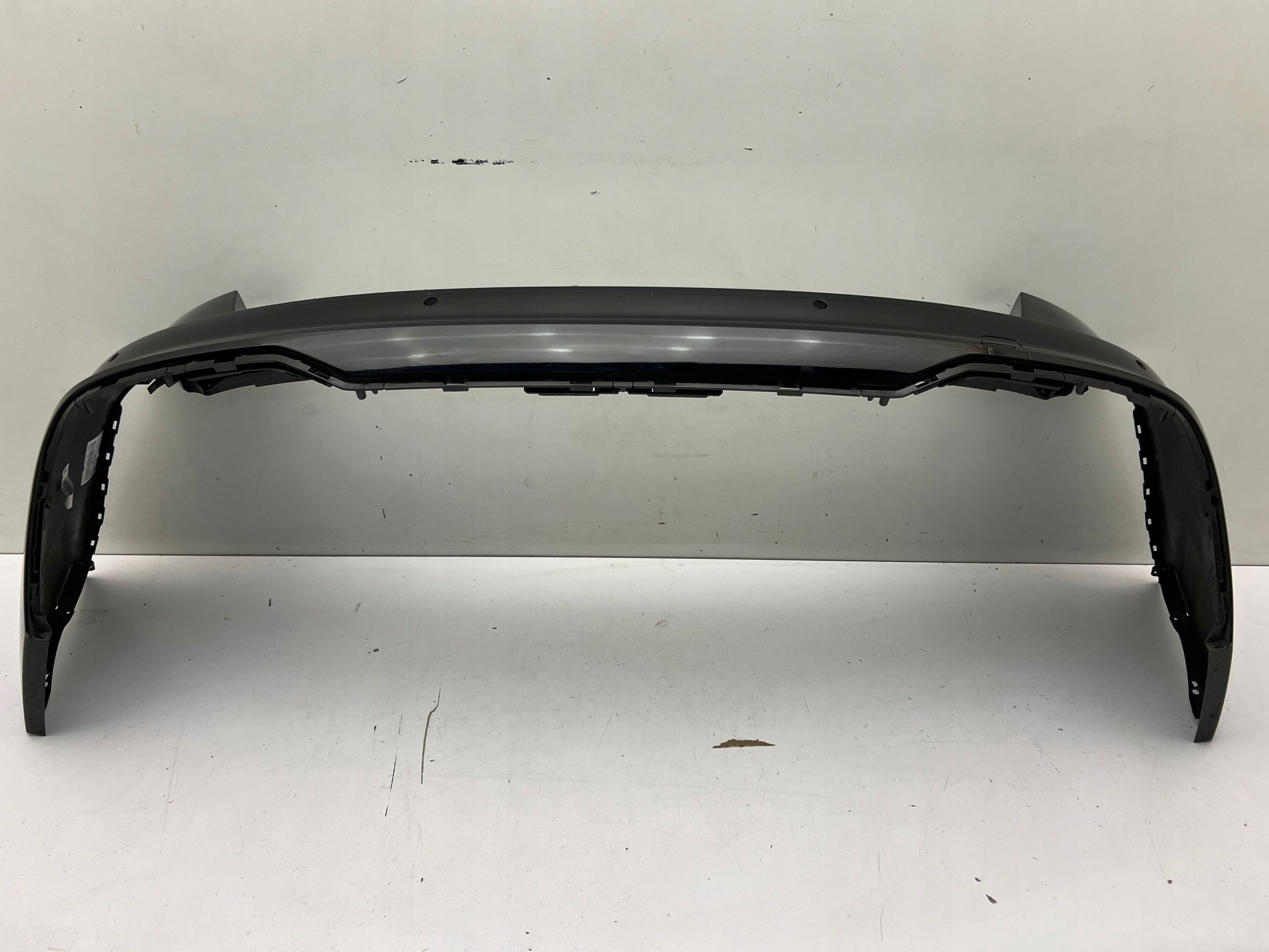 Audi A4 B9 8W9 s line Lift Kombi Zderzak Tylny tył 4xPDC oryginał…