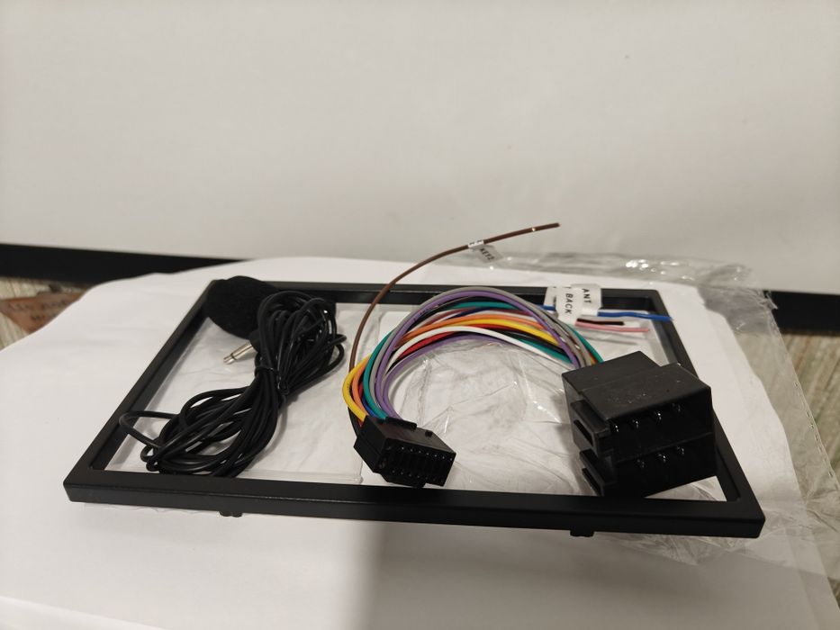 Продам автомагнітолу 7", 2din, IPS,4/64 gb, Android 13, Carplay