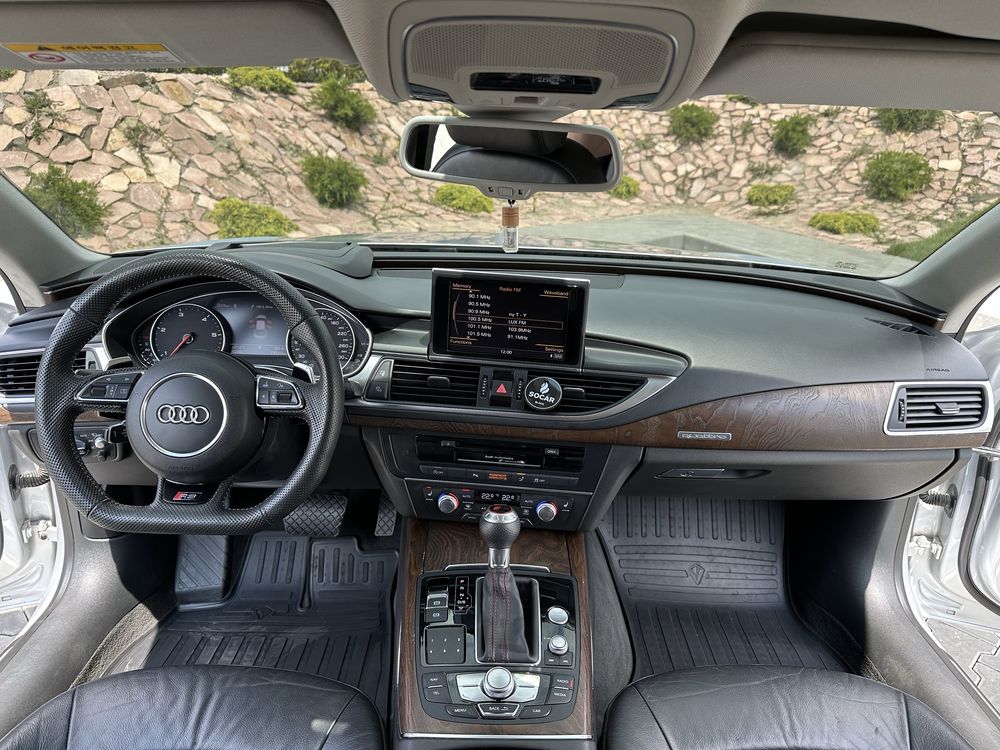 Продам Audi RS7 2014