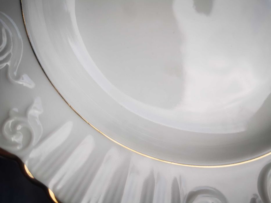 conjunto de loiça  antigo da vista alegre 40 pratos bordo dourado