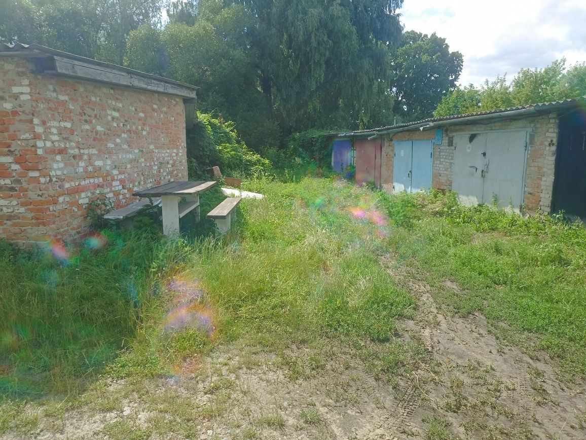 Продам гараж под ВИПЛАТУ,ОРЕНДА.великий 4 коператив 6*4.15