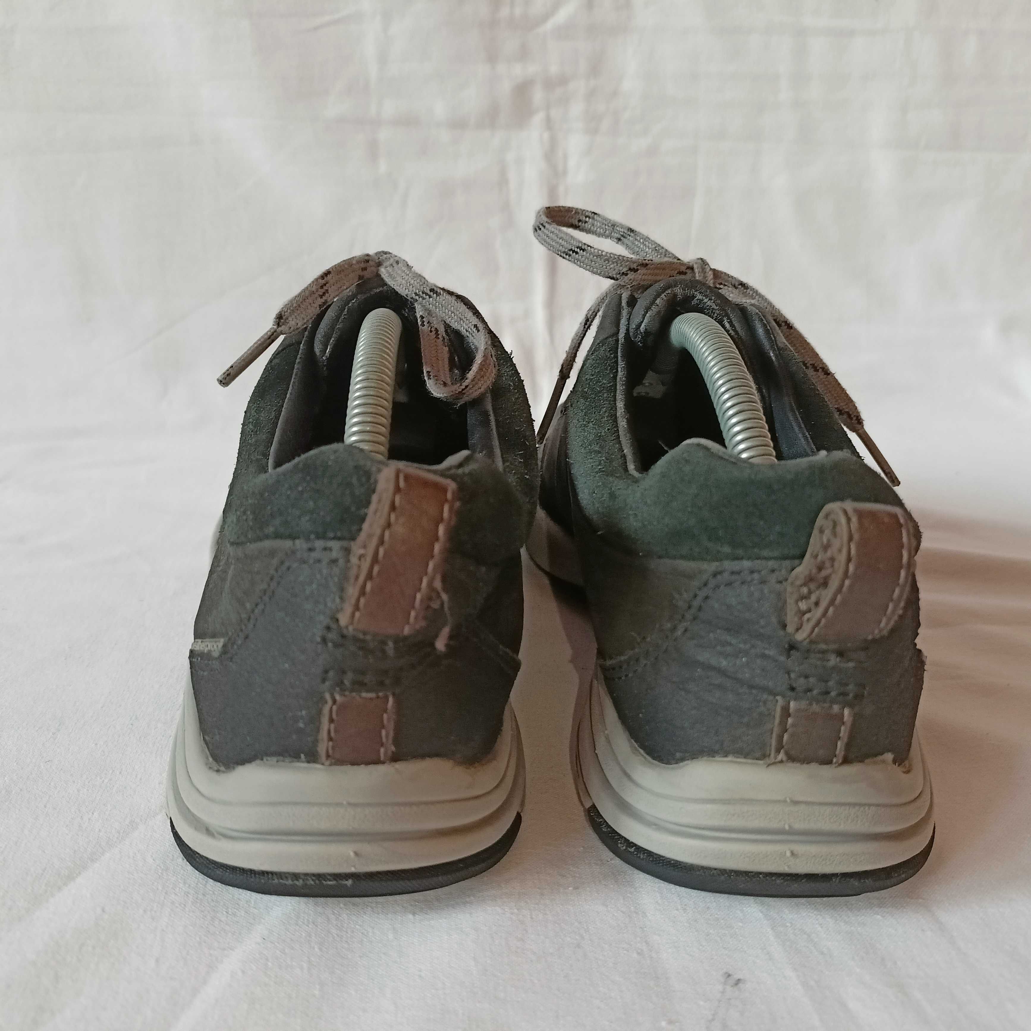 Clarks roz. 39, 5 /UK 6 D/- dł. wkł. 25 cm- skóra
