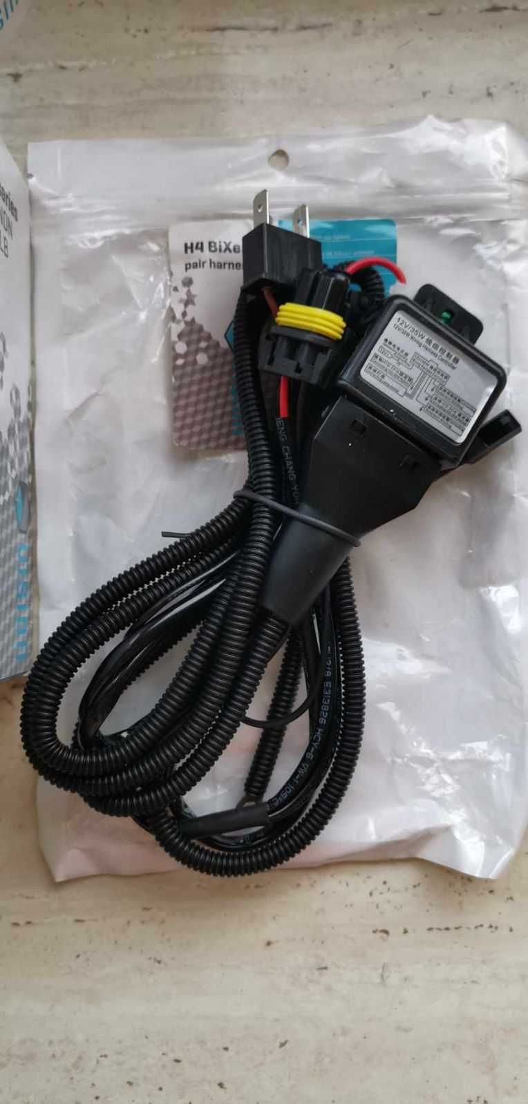 Zestaw Bi Xenon H4 HID 6000K na przekaźniku-przetwornice+żarniki+kable