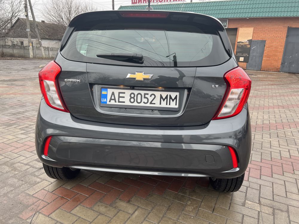 Продам Chevrolet spark LT