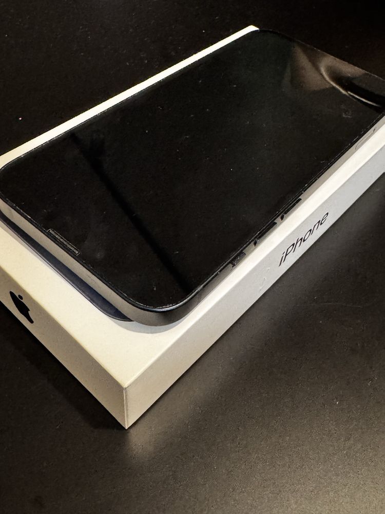 IPhone 13 128 GB bardzo dobry stan
