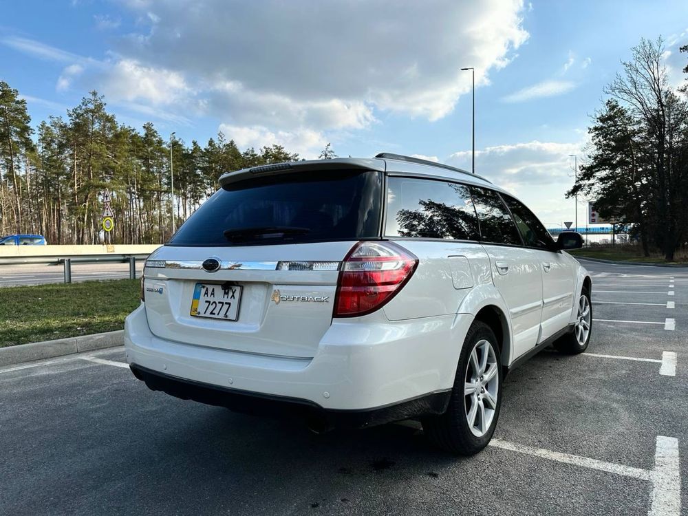 Продам Subaru Outback 2008