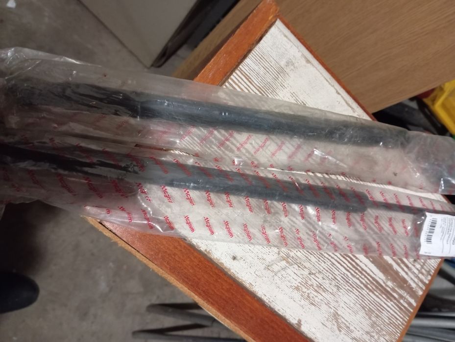 Амортизаторы багажника (газовые упоры) Skoda универсал A5 2007