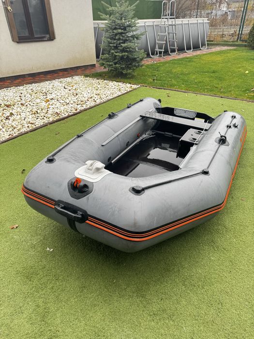 Човен надувний Kolobri 300 кільовий