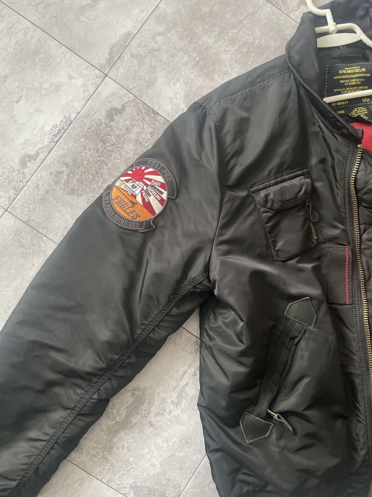 Куртка бомбер Alpha industries injector