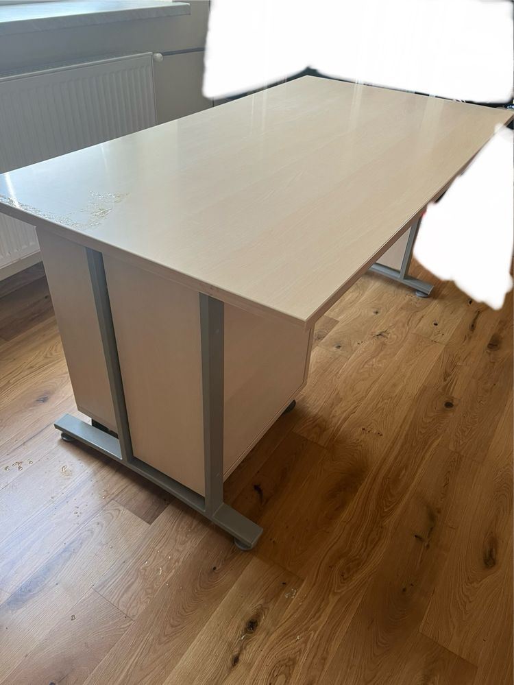 Biurko duże z dostawianą szafką