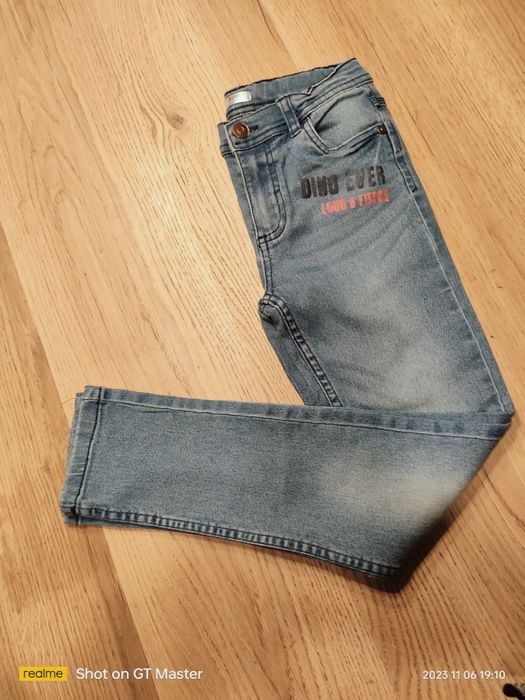 Dżinsy Jeansy Spodnie 128 chłopięce joggery