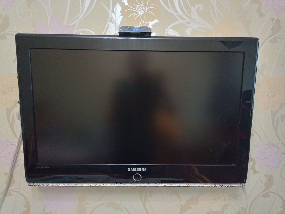 Телевизор 32дюйма Samsung LE32M87BD отличное состояние.